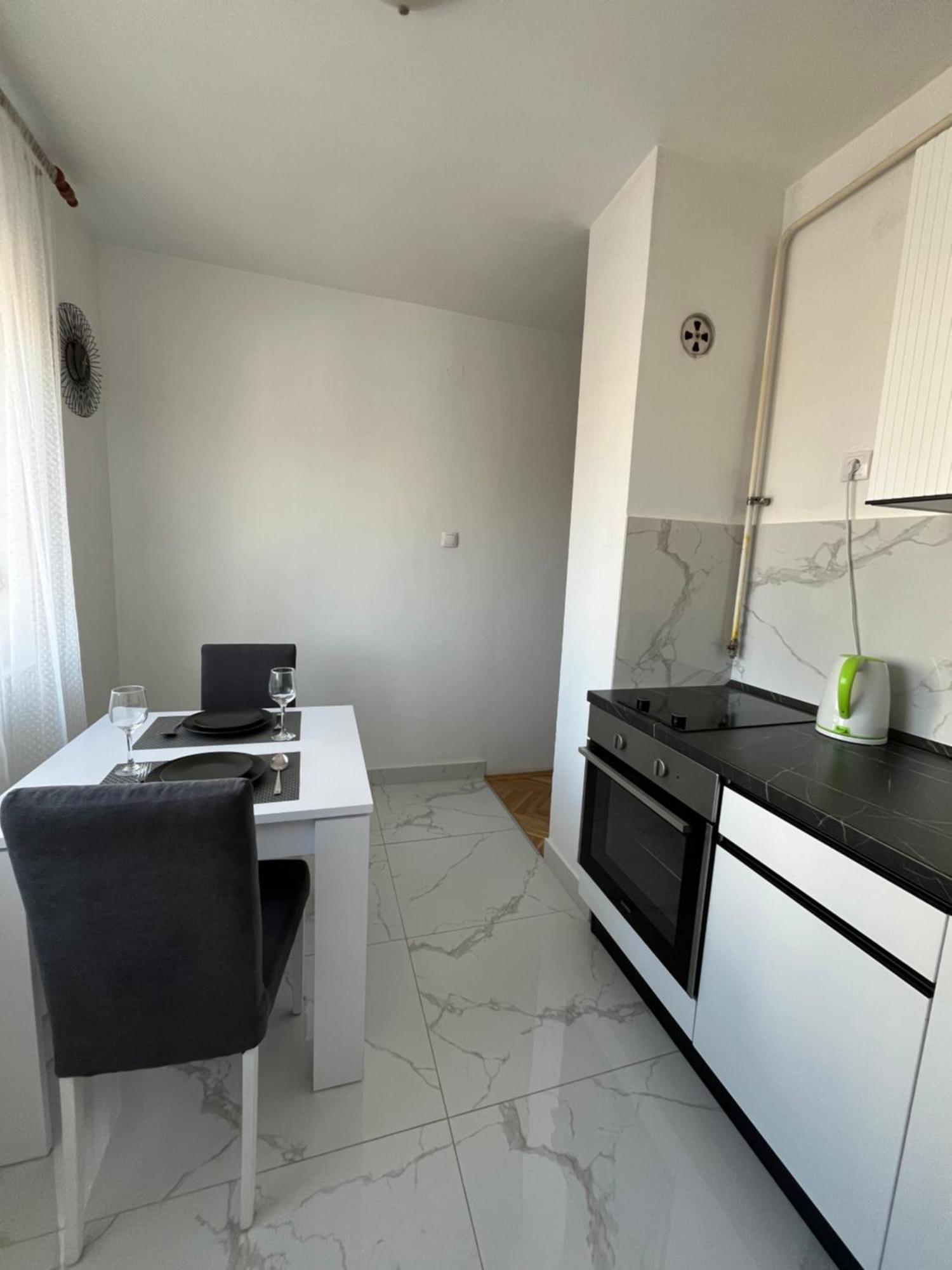 Apartamento Nikola Ns2 Novi Sad Exterior foto